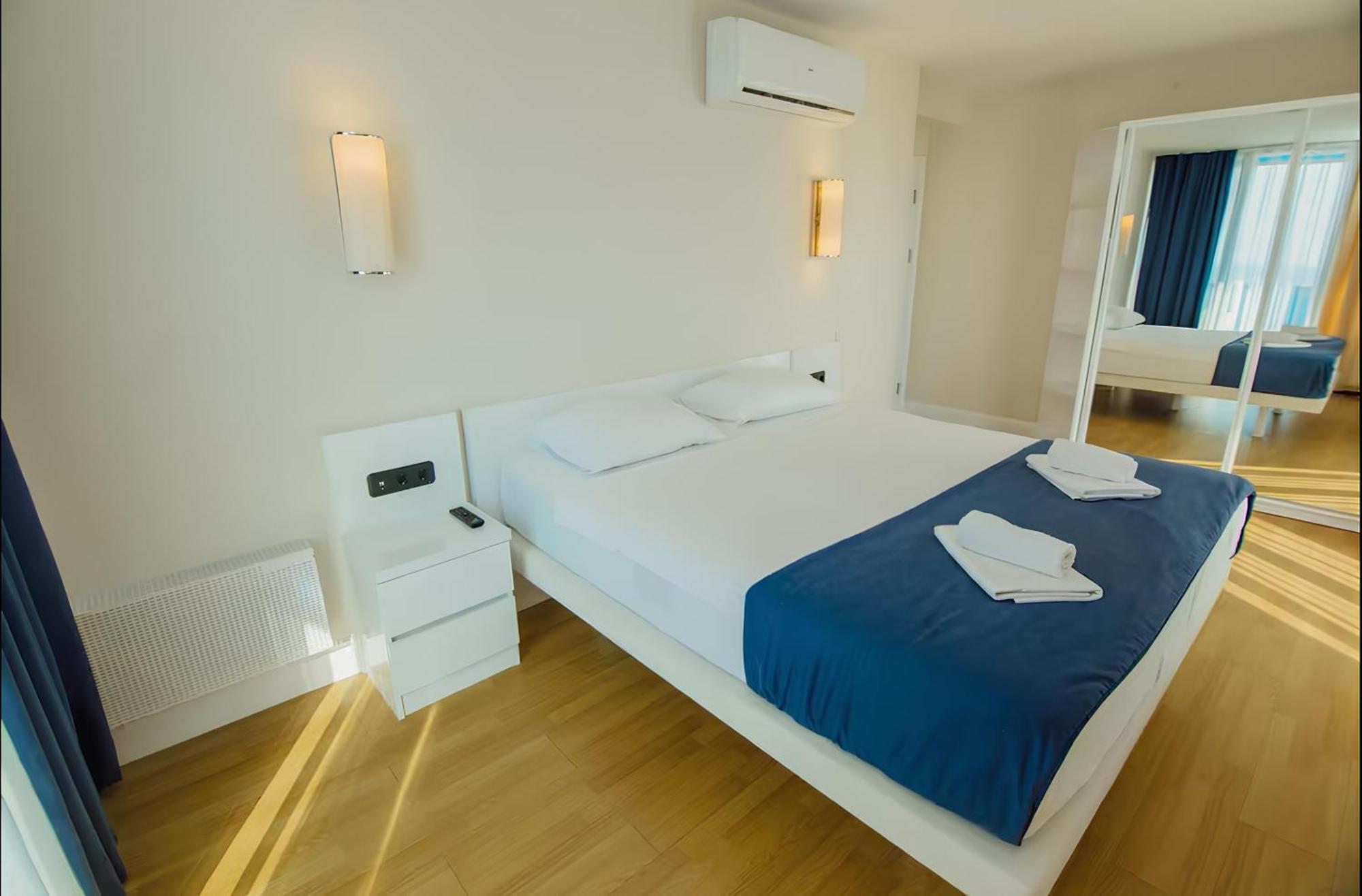 Апартаменты Center Sea View