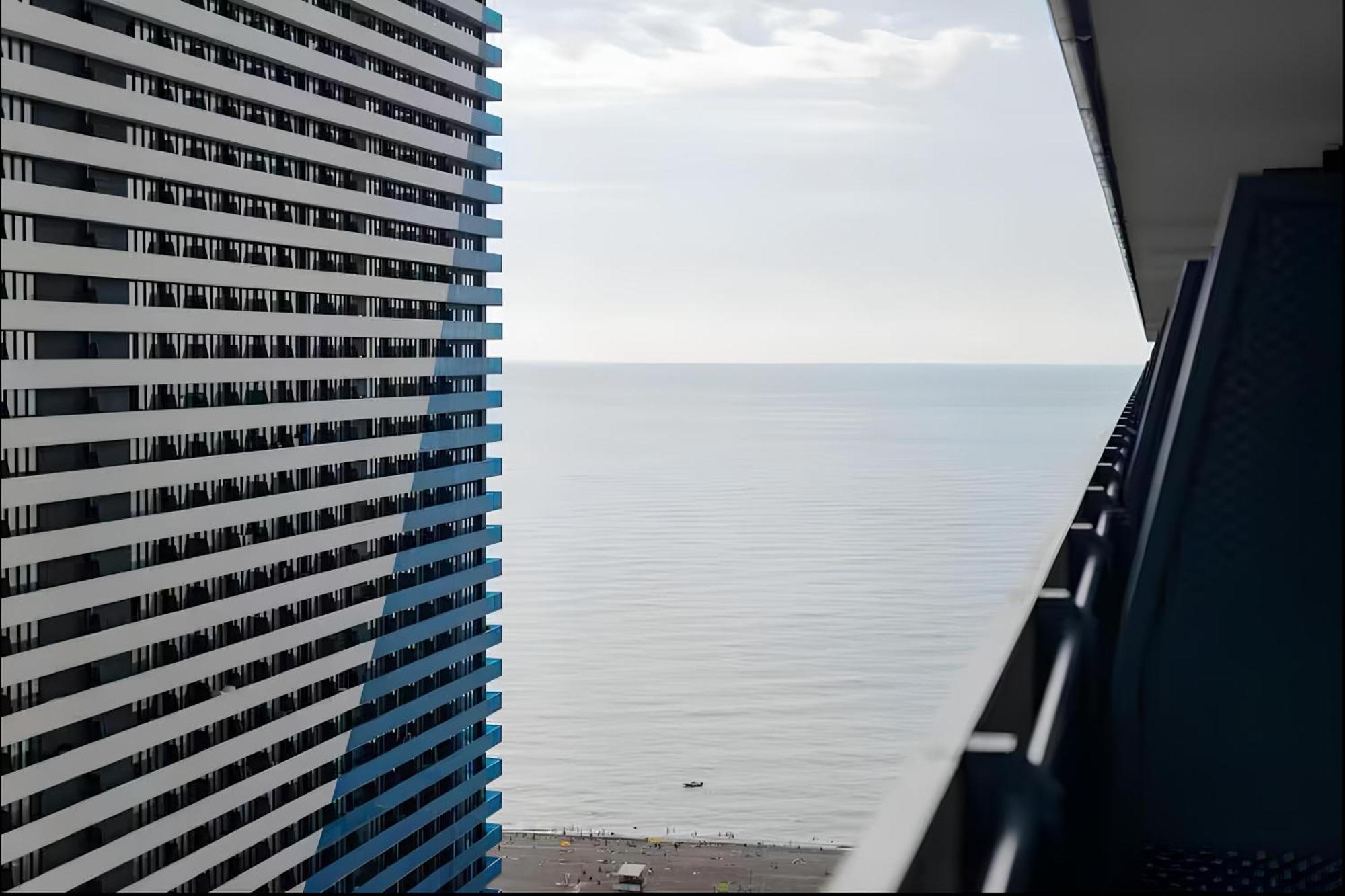 Center Sea View Апартаменты *