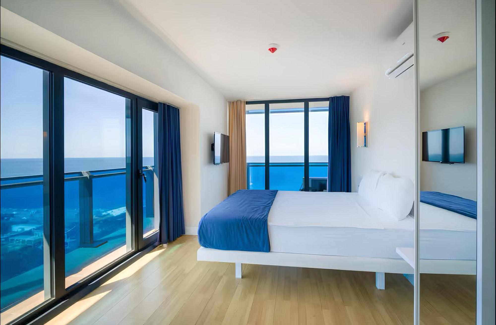 Center Sea View Апартаменты *