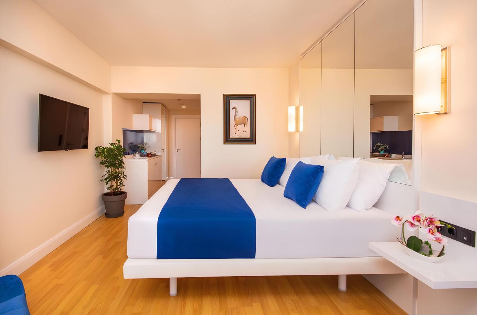 Center Sea View Апартаменты