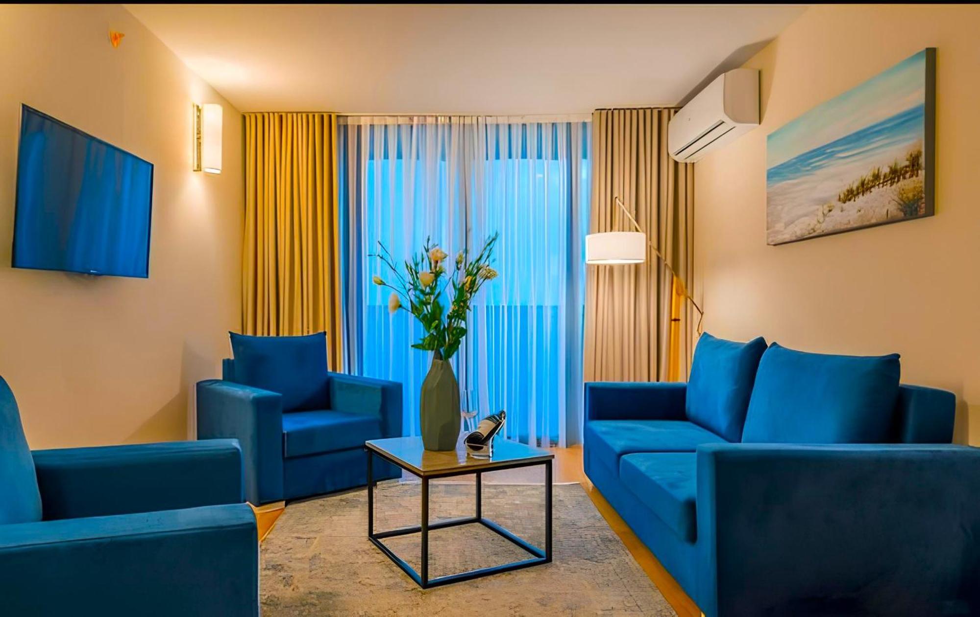 Center Sea View Апартаменты Батуми